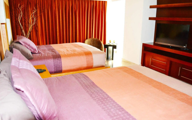 Villas de Cortez Penthouse