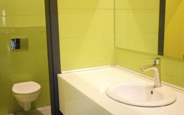 Green cube hostel
