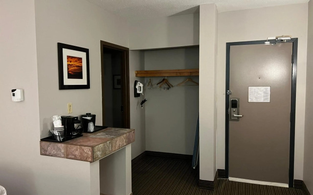 Country Inn & Suites By Radisson, Battle Creek, MI