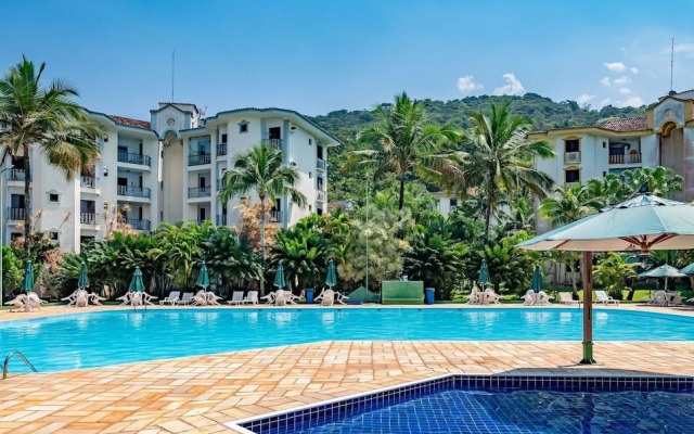 WTE - Resort-style Condominium 100m From the Beach