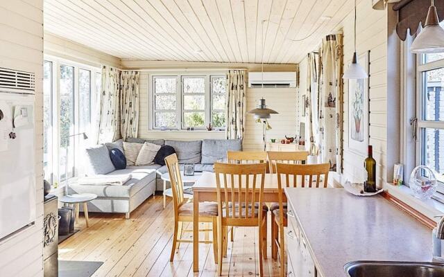 4 Person Holiday Home in Store Fuglede