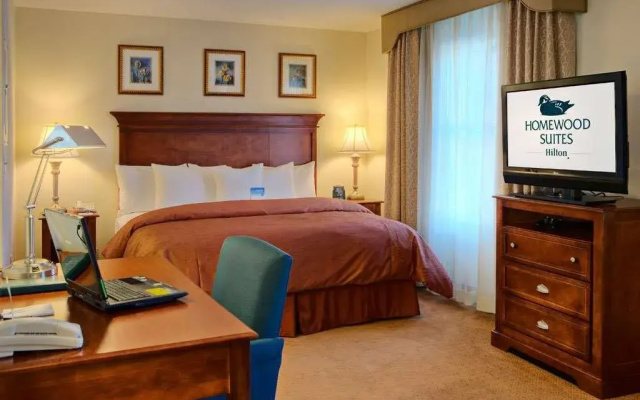 Homewood Suites by Hilton East Rutherford - Meadowlands