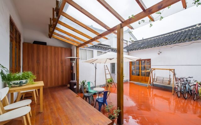 Taihu Baopu Fish Inn