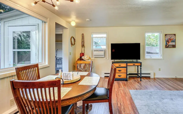 Downtown Cody Getaway - Near Buffalo Bill Center!