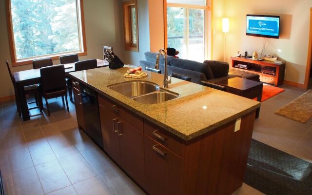 Kookaburra Lodge #205 By Bear Country