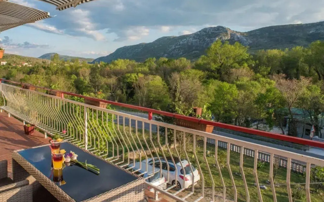 Chic Apartment Tribalj With Private Balcony