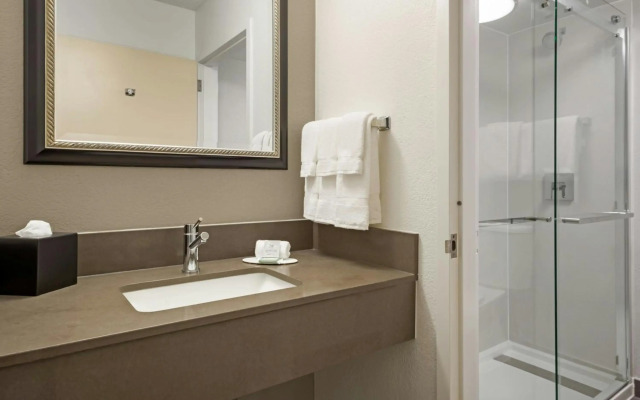 Courtyard by Marriott Anaheim Buena Park