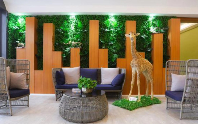 LocaJoy Theme Hotel