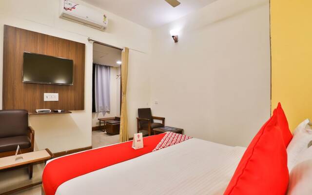 OYO 13668 Hotel Utsav