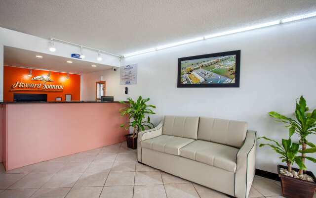 Howard Johnson by Wyndham Vero Beach/I-95