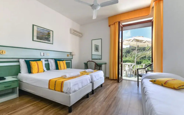 Hotel in Capoliveri with private beach