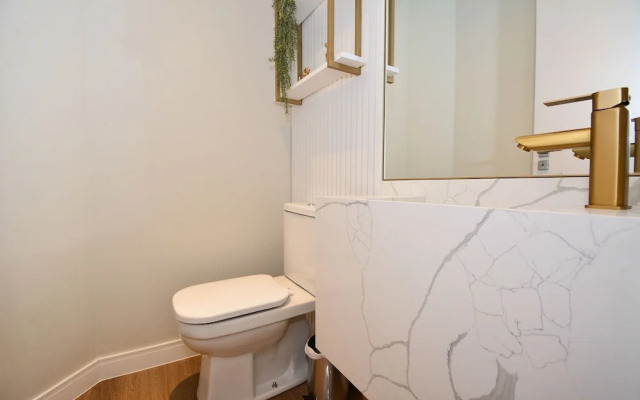 Gaivotas Golden - a 200 metros da praia