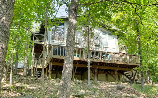 Osage Beach Home: Deck, Pool Access