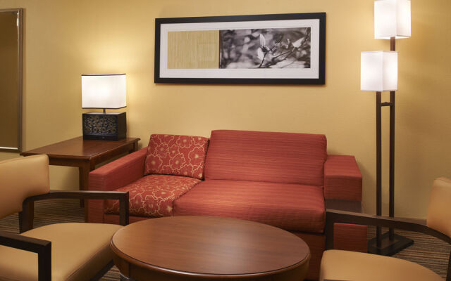 Courtyard by Marriott Louisville East