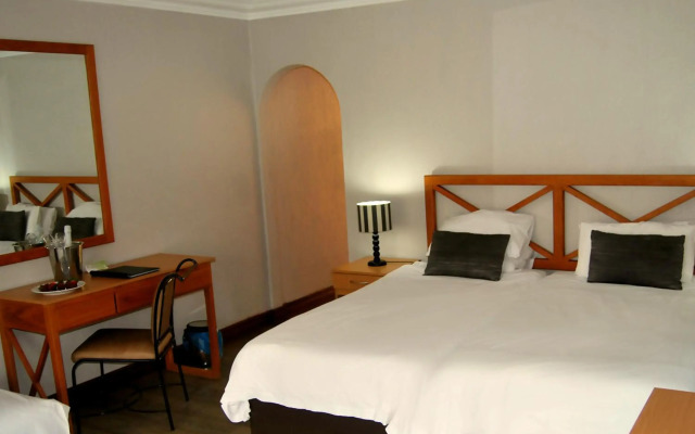 Safari Hotel & Convention Centre