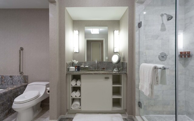 Beachfront Condo With Large Balcony