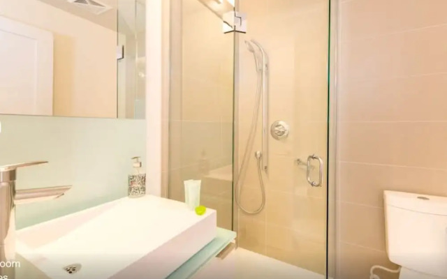 Toronto Rooms and Suites