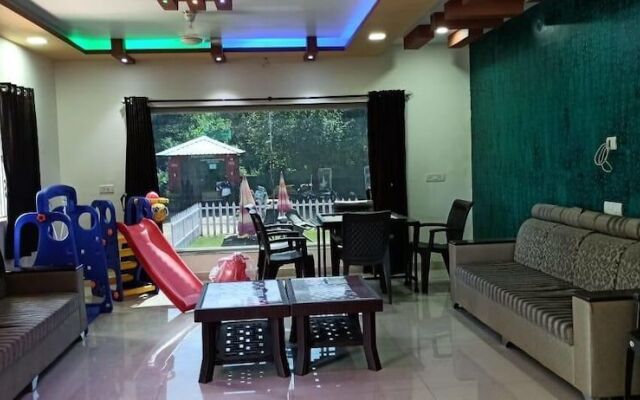 OYO 75800 The Royal Mini Resort