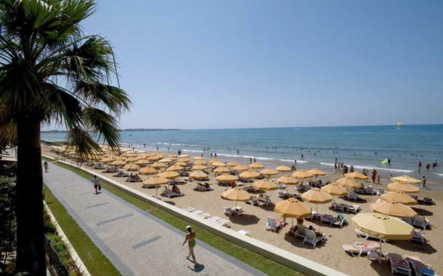 Sunrise Queen Luxury Resort & Spa