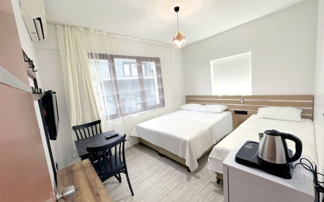Menesa Hotel