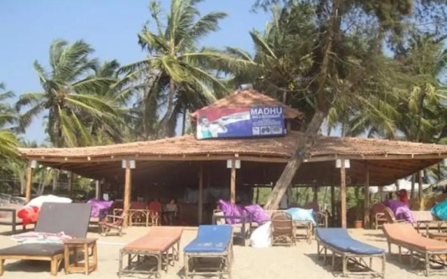 Madhu Beach Huts