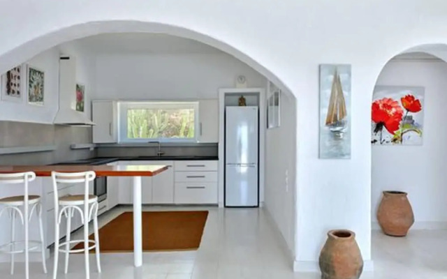 Stunning Villa With Panoramic View