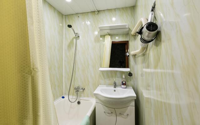 MaxRealty24 Apartments at 9 Stroiteley Street
