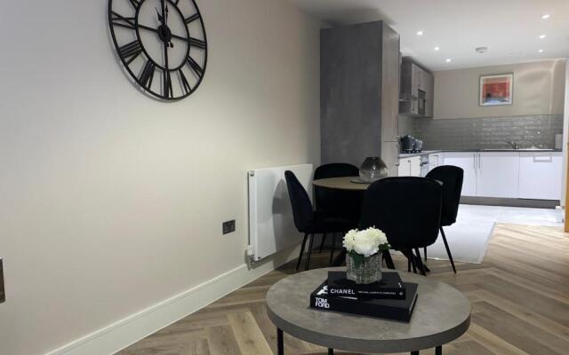 Roomotel - Sir Robert Peel Court