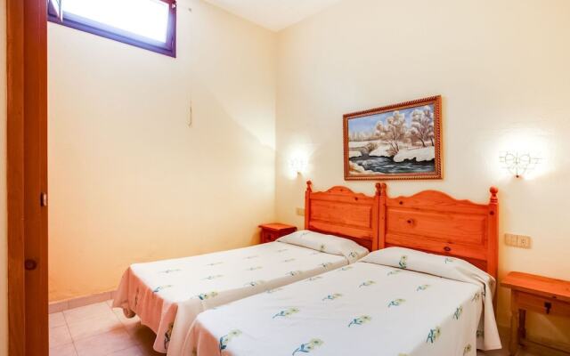 Chic Holiday Home in Playa de Pals With Terrace