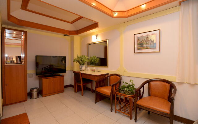 Hua Guo Hotel