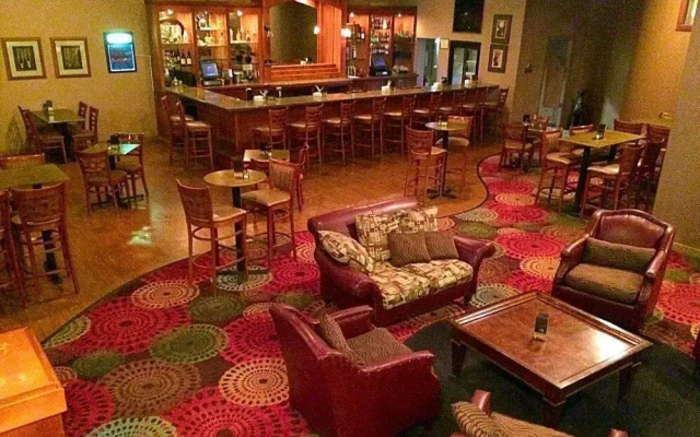 Days Inn by Wyndham Warren