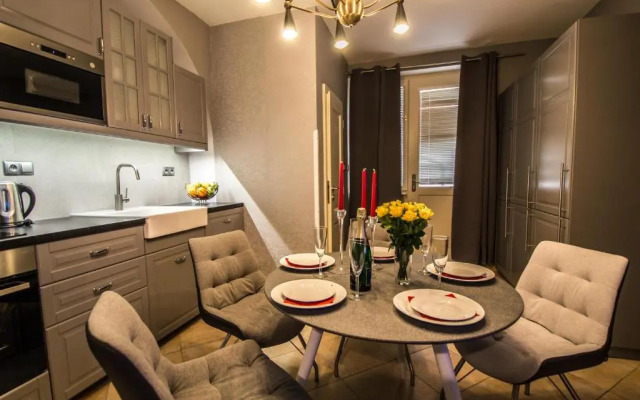Unique Apt 250M From The Charles Bridge