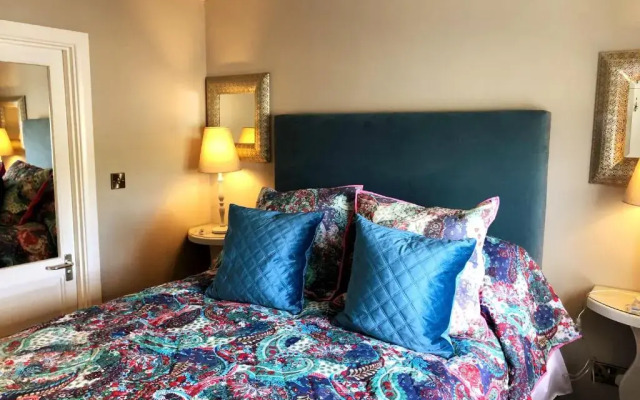 The Red Lion Hotel