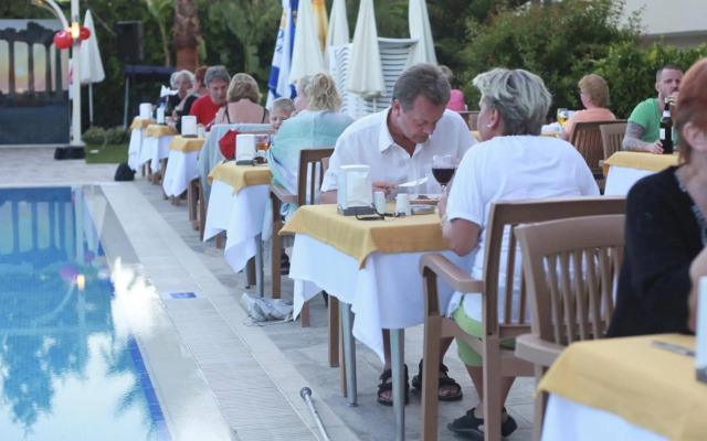 Akalia Suite Hotel & Spa
