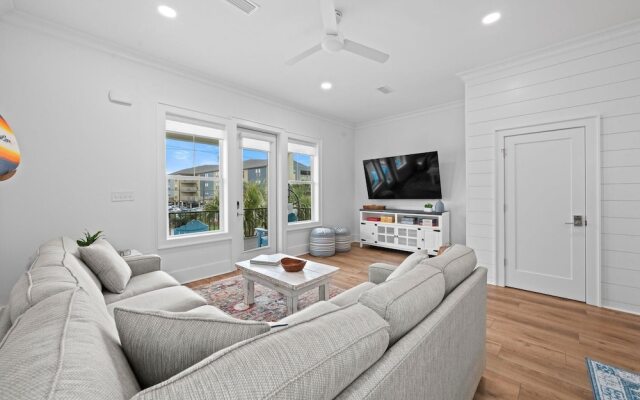 Totally Beachin' at Pelican Place