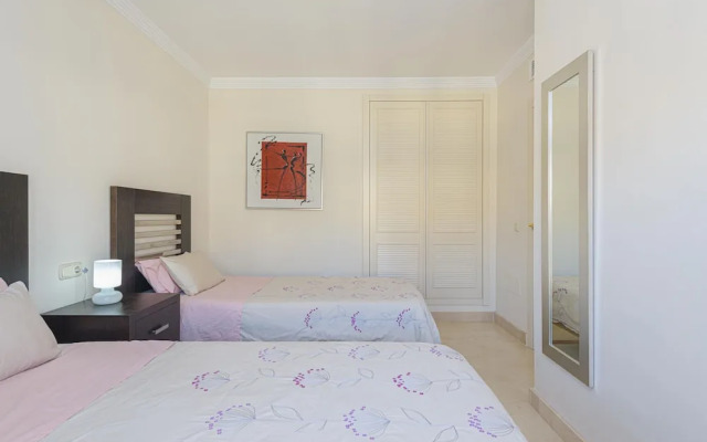 Villa Riviera in Urbanizaci n Riviera Sol