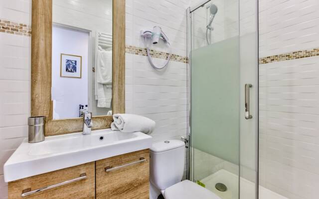 32 - Atelier Paris Fashion