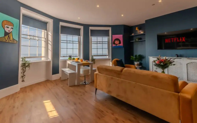 Stunning Sea View Georgian Retreat by Adliv