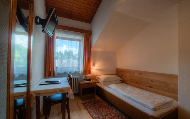 Hotel Ustaria Posta