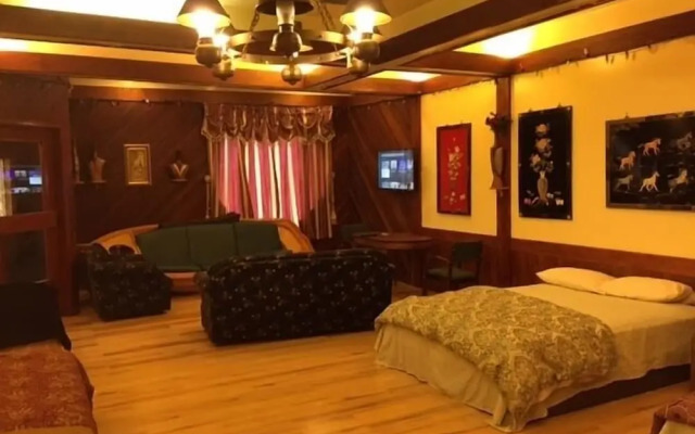 Elevate Rooms on Water Street