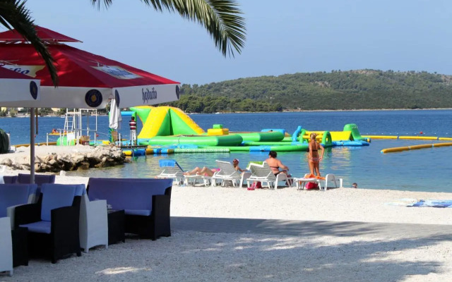 Apartments by the sea Okrug Gornji, Ciovo - 1069