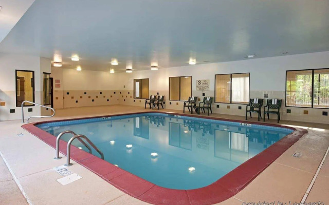 Larkspur Landing South Bend