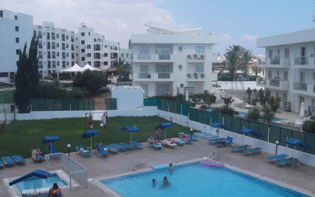 Livas Hotel Apartments