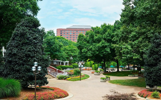 Renaissance Atlanta Waverly Hotel & Convention Center
