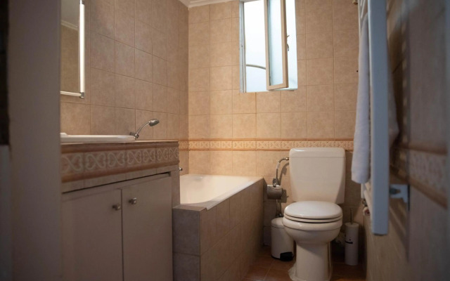 Roof garden apartment near Piraeus port & metro st