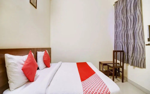 Oyo Flagship 28716 Panchasheel Enclave