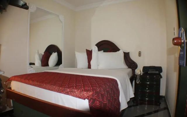 Lafont Park Hotel