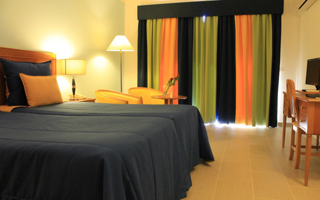 Cais da Oliveira Hotel