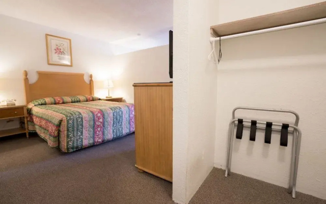 Seatac Inn