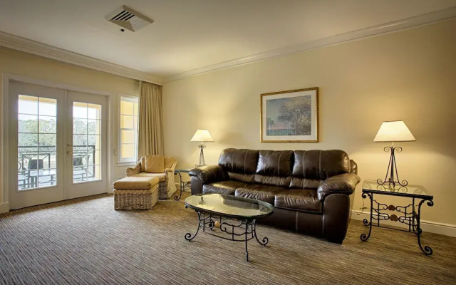 Tampa Palms Country Club